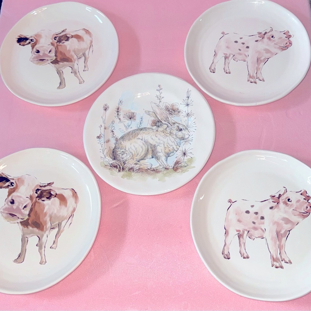 Pier One Farm animal decorative plates set a five
